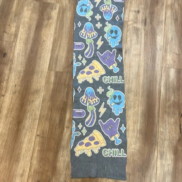 New Chill Print Cashmere Sample Scarf From Anthropologie!!🔥🔥🔥 - Picture 14 of 14